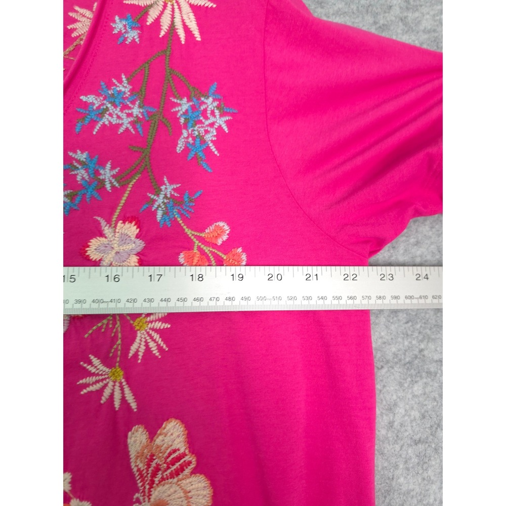 Johnny Was Catalina Everyday Tee Women L Cotton Pink Floral Embroidered V-Neck - Picture 5 of 6